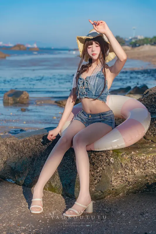 咬一口兔娘(黏黏团子兔) – NO.085『海の夏日』Shotgun 13